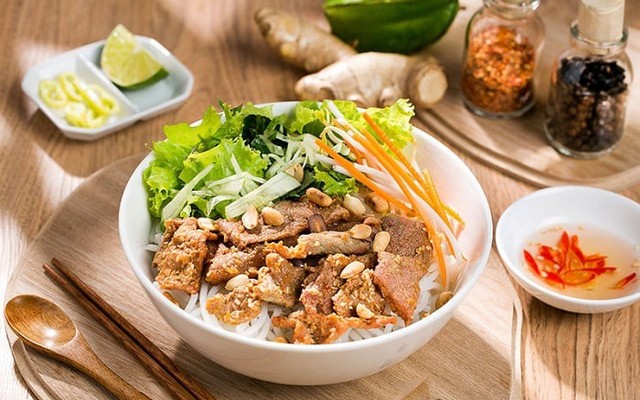 Bún Thịt Nướng & Nem Nướng Nhâm Thân - Đường số 4