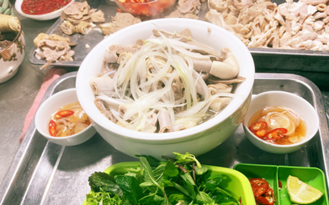 Cháo Lòng Cô Lan - Lạch Tray