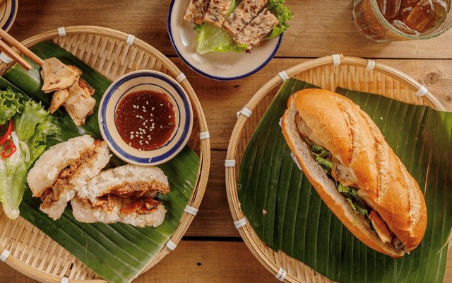 Bếp Nhà Bên - Mì Nấm Chay - Hồ Tùng Mậu