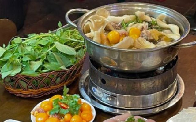Quán A7 - Lẩu Gà Lá É Phú Yên