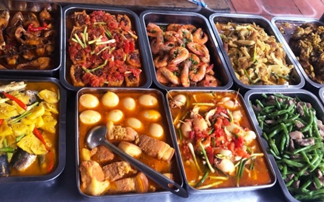 Cơm Trưa & Đặc Sản Gà Tre - Nguyễn Sỹ Sách