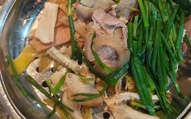 Lẩu Bò Út Phương 77 - Trần Quang Khải