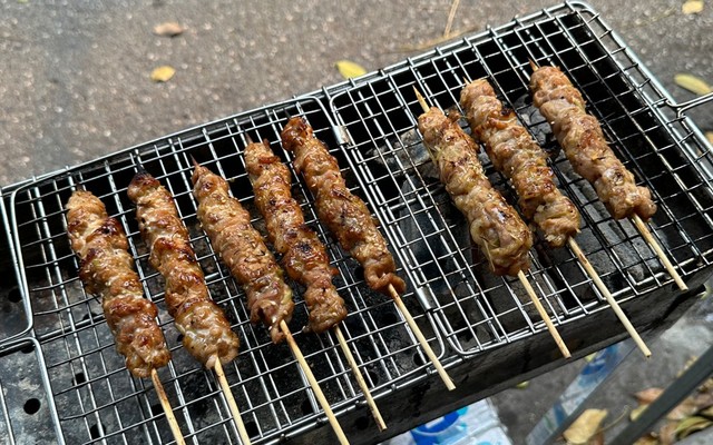 Tiệm Ăn Vặt Yummi - Mì Indomie, Bánh Mì & Juice