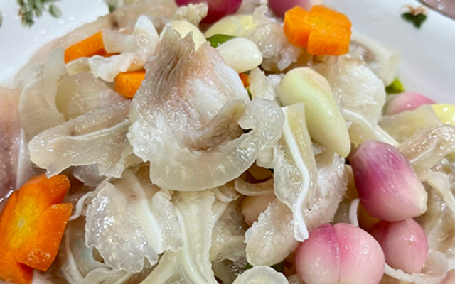 Cô Tư - Chân Gà Xả Tắc - Lê Văn Quới