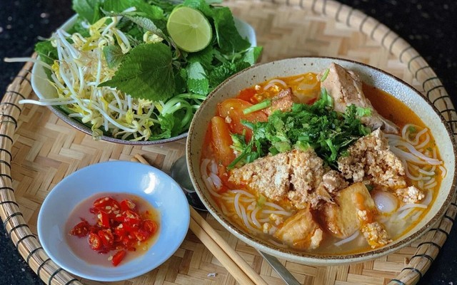 Bún Riêu Cua Đồng - Kinh Dương Vương