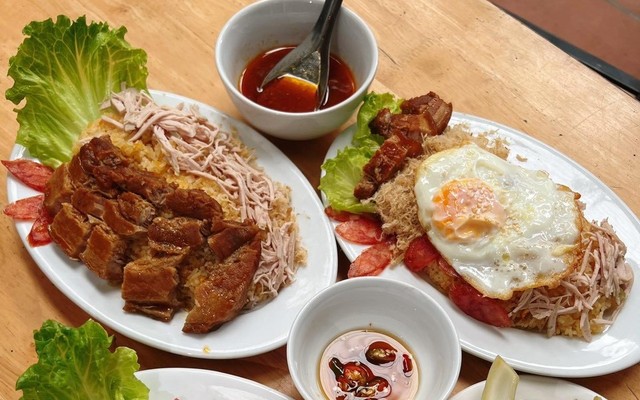 Cơm Rang Chảo Gang - 18 Nguyễn Bình