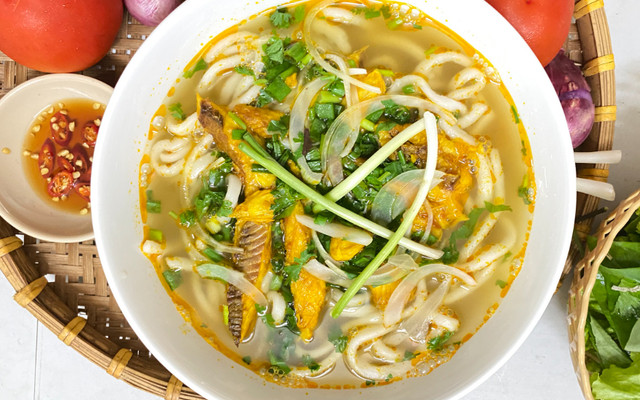 Bánh Canh Cá Lóc - Bánh Canh Bột Gạo BÀ GÁI