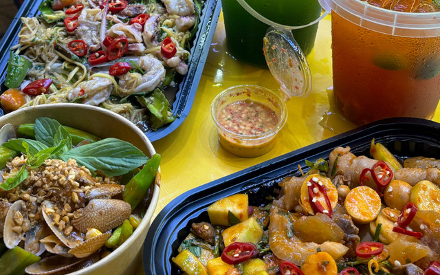 Tiệm Đồ Ăn Những Đứa Trẻ - Chân Gà Sốt Thái