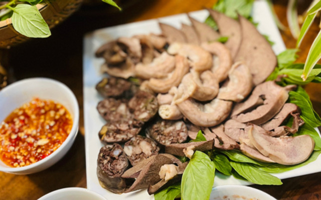 Lòng Ngon Phan Thiết - Tôn Đức Thắng