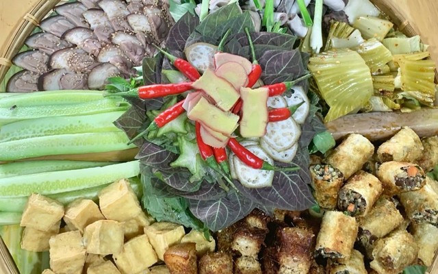 Lợn Mẹt Khổng Bằng - KDC Phú Thịnh