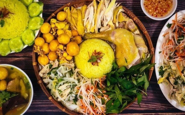 Cơm Gà Tam Kỳ Tuệ An - Đường D1