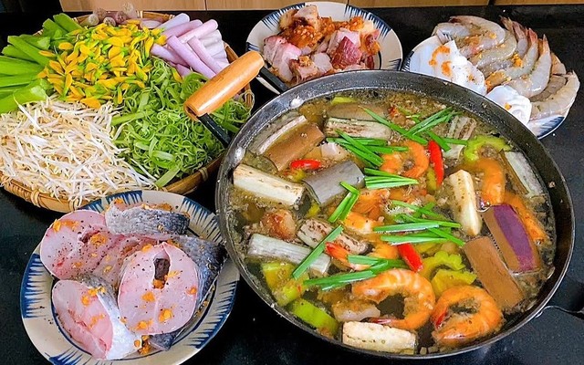 Lẩu Bò Tư “Mắm” - Lẩu Ngon & Mắm - Đồng Khởi