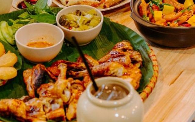 Gà Nướng Lên mẹt & Lẩu Gà Lá É - TRÙM GÀ