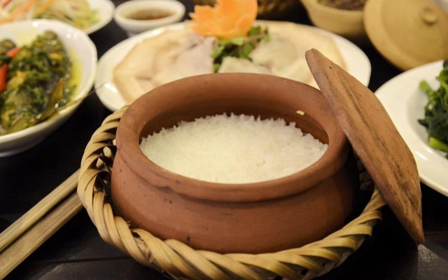 Cơm Niêu Nồi Đất Việt Nam - Nam Kỳ Khởi Nghĩa