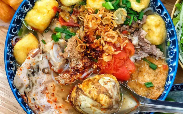 Bún Riêu Hải Sản Hoàng Gia - Bún Riêu, Bún Cá & Bún Hải Sản - 91 Trần Quốc Hoàn