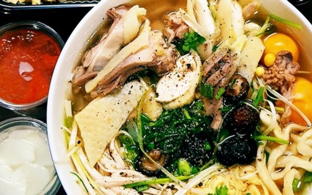 Nga 73 - Bún Chả Hà Nội & Bún Đậu Mẹt