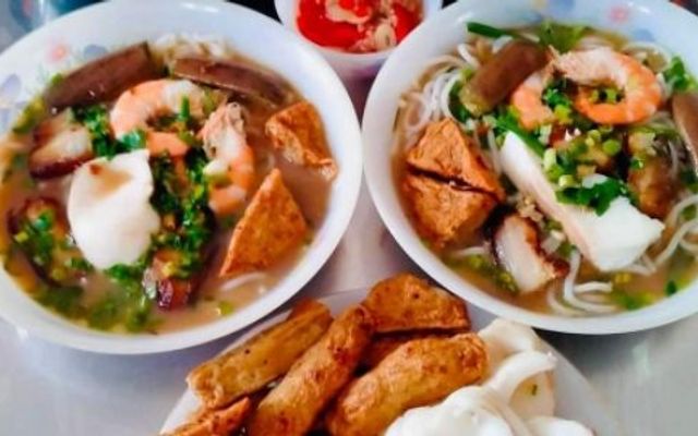 Vua Bánh Canh - 229 Bùi Văn Ngữ