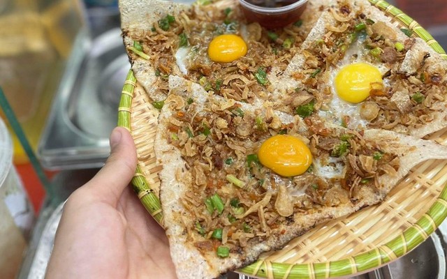 Tiệm Trà Hồ Cá - Cà Phê, Nước Ép & Bánh Tráng Kẹp - 62 Phan Triêm