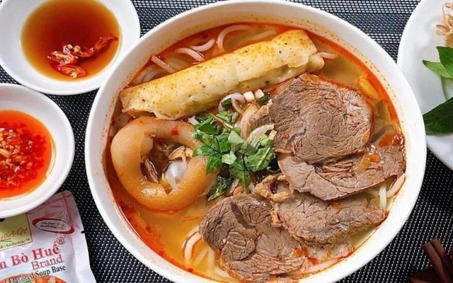 Bún Bò Huế, Bún Thịt Nướng & Hũ Tiếu Gõ - Trần Thánh Tông