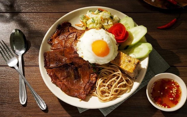 Cơm Tấm Cô Bống - Lê Văn Hiến