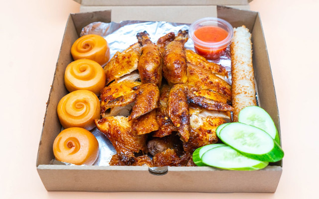 Gà Quay, Bánh Bao & Cơm Lam Hoàng Tuân  - Quay Nướng - 88 Phạm Hữu Lầu