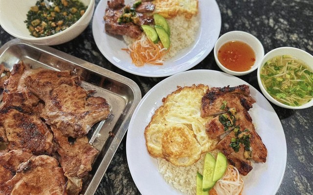 Cơm Tấm Thu Thuỷ - 762 Đại Lộ Bình Dương