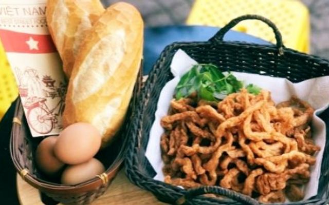 Bánh Mì Chả Cá Hàng Xanh - Điện Biên Phủ