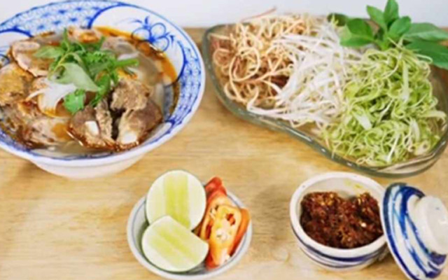 Bún Bò Chị Nhỏ - Nguyễn Văn Đậu