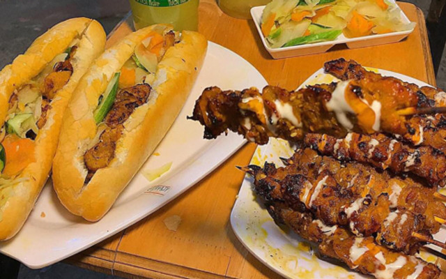 Bánh Mì Xiên Nướng Tam Giác - Toàn Cook