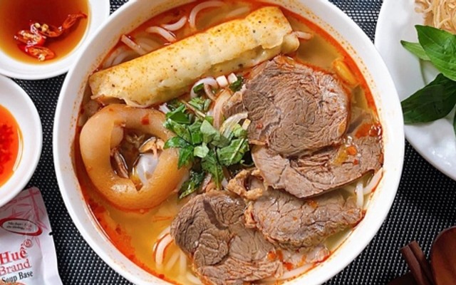 Bún Bò, Hủ Tiếu & Mì Trộn Tóp Mỡ - Hương Quán