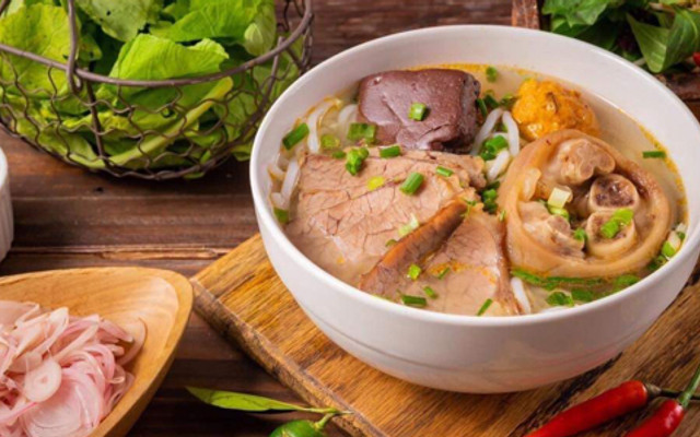 Bún Bò Huế, Cơm Gà & Cơm Sườn - Gia Huy Quán