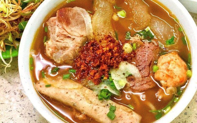 Ăn Vặt Chị Đẹp 2