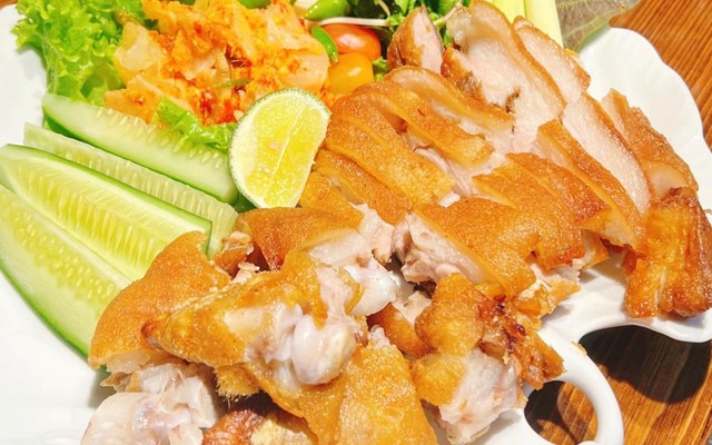 Bia Hải Xồm - Hoàng Thị Loan