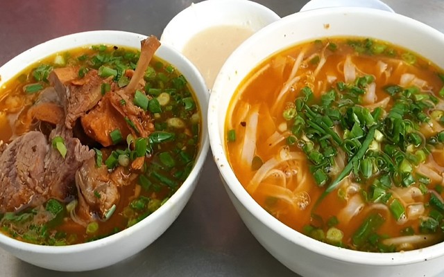 Hủ Tiếu Dê - Cà Ri Dê & Cơm Nị - Vạn Kiếp