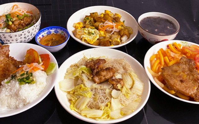 Ái Vy - Cơm Văn Phòng, Bún Thịt Nướng Chả Giò & Bún Gạo Xào - Đỗ Ngọc Thạnh