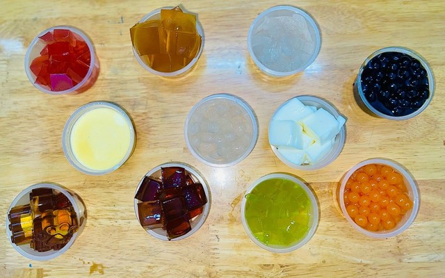 Tiệm Nhà Nỳ - Bánh Mì, Trà Các Loại & Ăn Vặt - Phạm Văn Thuận