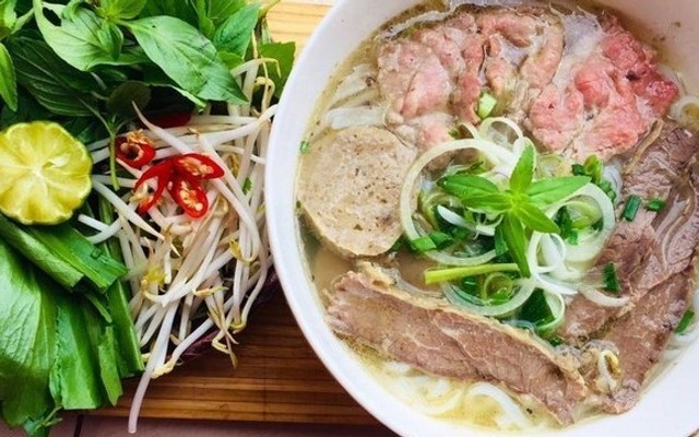 Phở Quỳnh - 15 Ninh Tốn