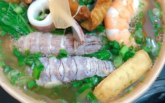 Bún Cá Hải Sản - 643 Đê La Thành