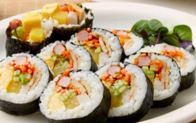 Bếp Ăn Vặt Hai Ú - Gà Cay & Kimbap
