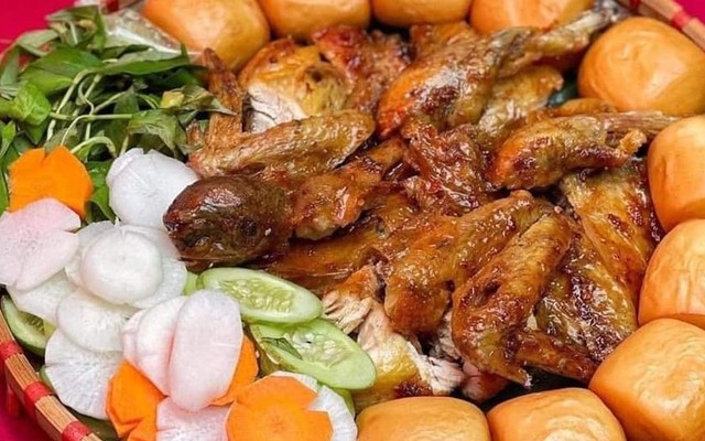 Gà Nướng Cơm Lam Anh Khoa 68
