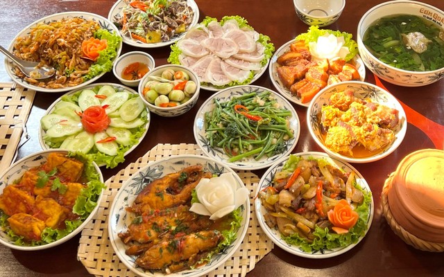 Cơm Quấn - Vị Quê Mẹ Nấu