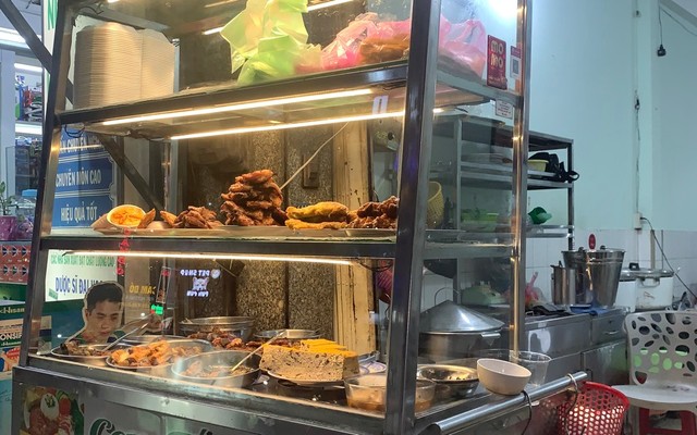 Cơm Tấm - 160 Dương Bá Trạc