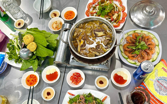 Quán A Đô - Nhà Hàng - 349 Điện Biên Phủ