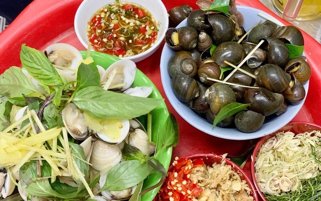 Ốc Kim Tuyến - Ốc & Chân Cánh Gà Nướng