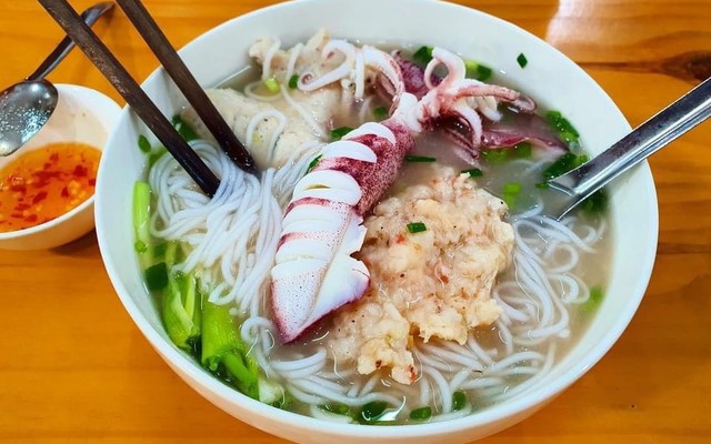 Bún Quậy Số 1 Phú Quốc Pikachu - 326 Phạm Hùng