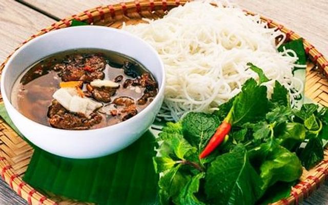 Cô Phương - Bún Chả - 32 Ngọc Khánh
