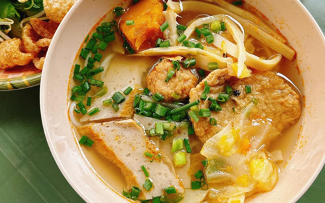 Bún Chả Cá Hương