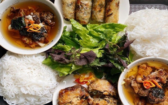 Bún Chả Ngọc Anh - 45 Văn Cao