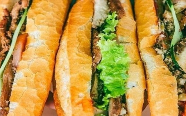 Bánh Mì Phô Mai - Trần Phú