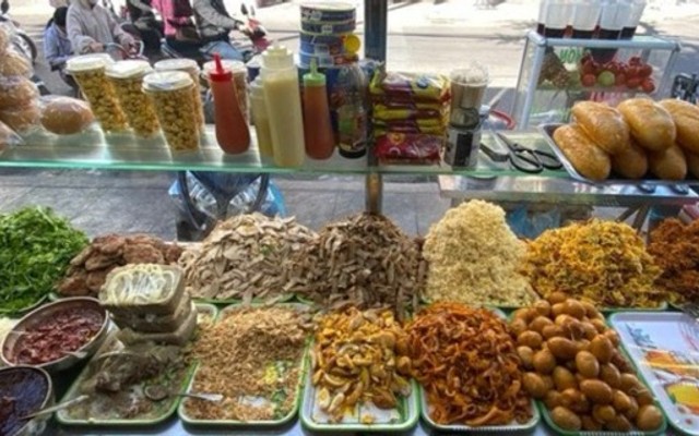 Bánh Mì Ngọc Hà 1 - 92 Ngô Mây